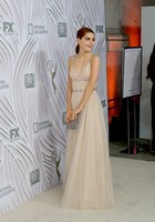 Kiernan Shipka longsleeve t-shirt #3179044