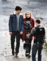 Kiernan Shipka longsleeve t-shirt #3224216