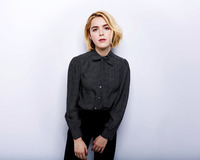 Kiernan Shipka longsleeve t-shirt #3676061