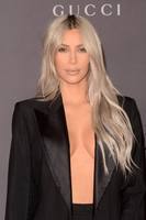 Kim   Kardashian Longsleeve T-shirt #2870107