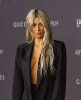 Kim   Kardashian Longsleeve T-shirt #2870497