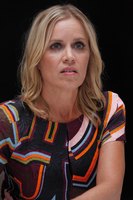 Kim Dickens Longsleeve T-shirt #2614441