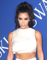 Kim Kardashian Sweatshirt #3287992