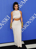 Kim Kardashian Sweatshirt #3288024