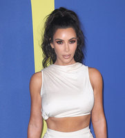 Kim Kardashian t-shirt #3288034