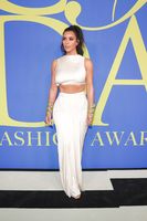 Kim Kardashian Sweatshirt #3288056