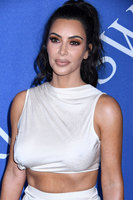 Kim Kardashian t-shirt #3288075