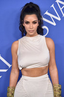 Kim Kardashian Sweatshirt #3288091