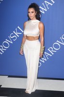 Kim Kardashian Sweatshirt #3288094