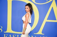 Kim Kardashian Sweatshirt #3288096