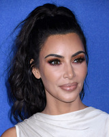 Kim Kardashian t-shirt #3288114