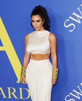 Kim Kardashian Sweatshirt #3288131