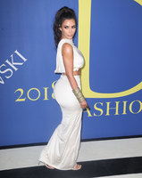 Kim Kardashian Sweatshirt #3288154