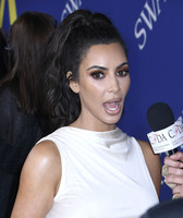 Kim Kardashian Sweatshirt #3288167