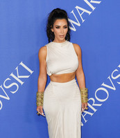 Kim Kardashian Sweatshirt #3288172