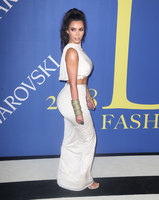 Kim Kardashian Sweatshirt #3288179