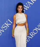 Kim Kardashian Sweatshirt #3288203