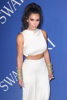 Kim Kardashian t-shirt #3288205