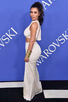 Kim Kardashian Sweatshirt #3288229