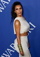 Kim Kardashian Sweatshirt #3288236
