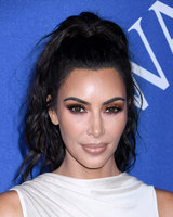 Kim Kardashian Sweatshirt #3288282