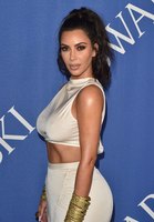Kim Kardashian Sweatshirt #3288283