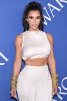 Kim Kardashian Sweatshirt #3288292