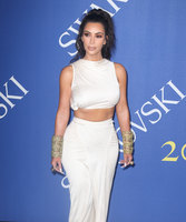 Kim Kardashian Sweatshirt #3288298