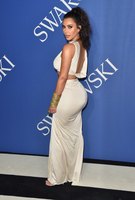 Kim Kardashian Sweatshirt #3288302