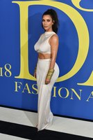 Kim Kardashian Sweatshirt #3288346
