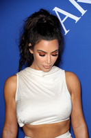Kim Kardashian t-shirt #3288363