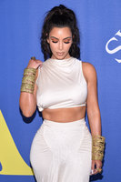 Kim Kardashian Sweatshirt #3288458