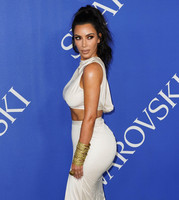 Kim Kardashian hoodie #3288475