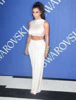 Kim Kardashian Sweatshirt #3288477