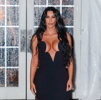 Kim Kardashian Sweatshirt #3802684