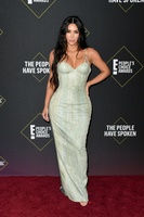 Kim Kardashian Sweatshirt #3922014