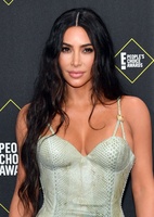 Kim Kardashian Sweatshirt #3922015