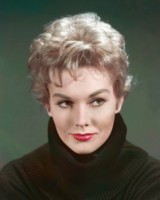 Kim Novak t-shirt #1522684