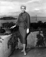 Kim Novak longsleeve t-shirt #2551923