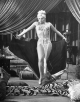 Kim Novak longsleeve t-shirt #2669608