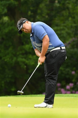 Kiradech Aphibarnrat posters