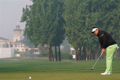 Kiradech Aphibarnrat posters