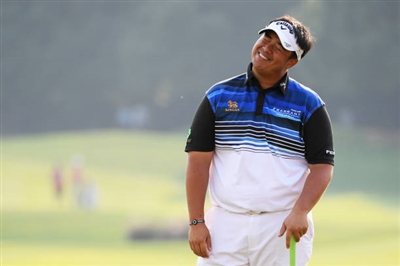 Kiradech Aphibarnrat posters