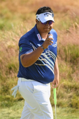 Kiradech Aphibarnrat posters
