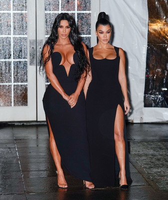 Kourtney Kardashian And Kim Kardashian tote bag #G2413286