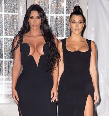 Kourtney Kardashian And Kim Kardashian Poster 3796032