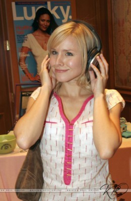 Kristen Bell Mouse Pad 1244045