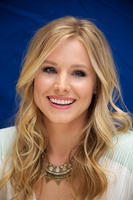 Kristen Bell Longsleeve T-shirt #2222570