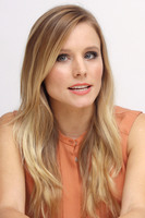 Kristen Bell Longsleeve T-shirt #2241067