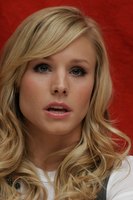 Kristen Bell Longsleeve T-shirt #2275057
